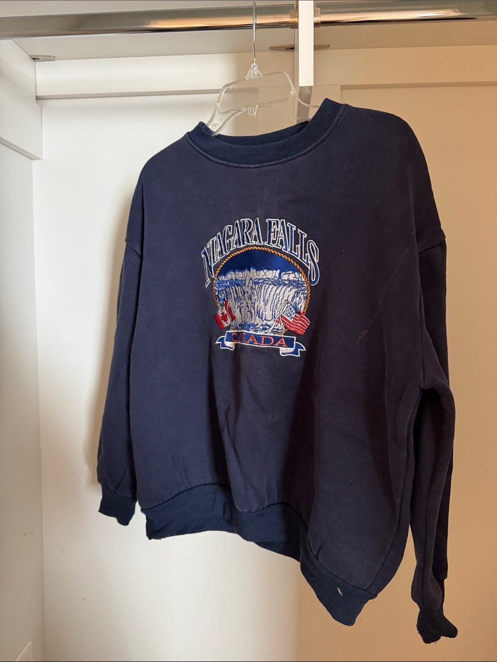 Niagara Falls Embroidered Crewneck Sweater - Navy